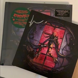 Lady Gaga deluxe CD + signed insert